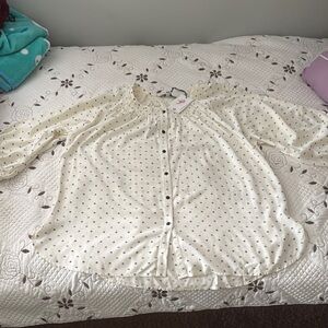 The Nines by HATCH Cream Peter Pan Button- Up Collar Blouse Size Maternity M